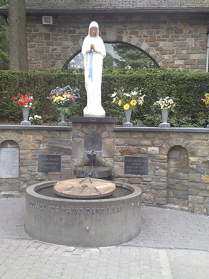 Nuestra Señora de Banneux (Virgen de los Pobres)