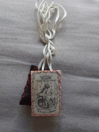 Nuestra Señora del Carmen (Escapulario)
